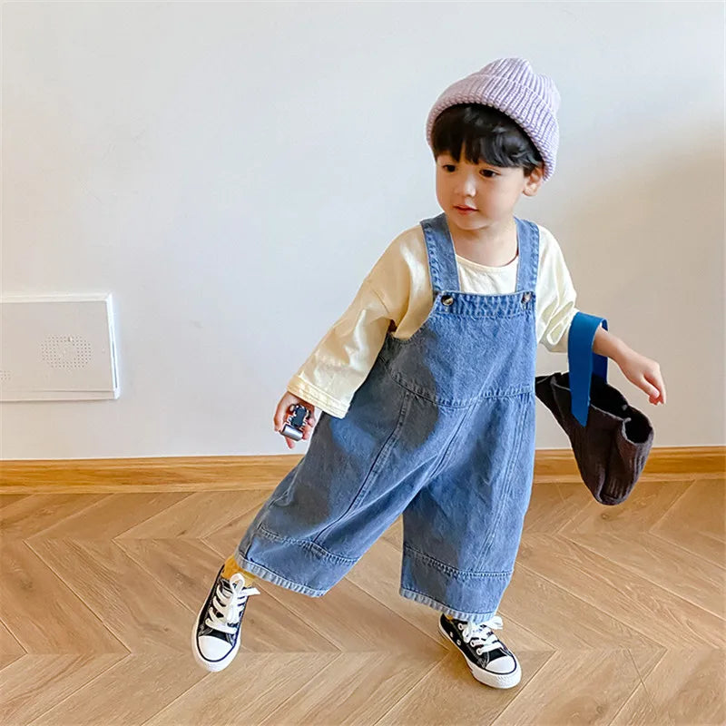 Salopette fille 3 ans en action