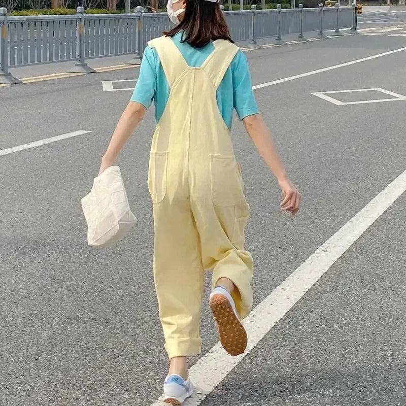 look décontracté salopette jaune